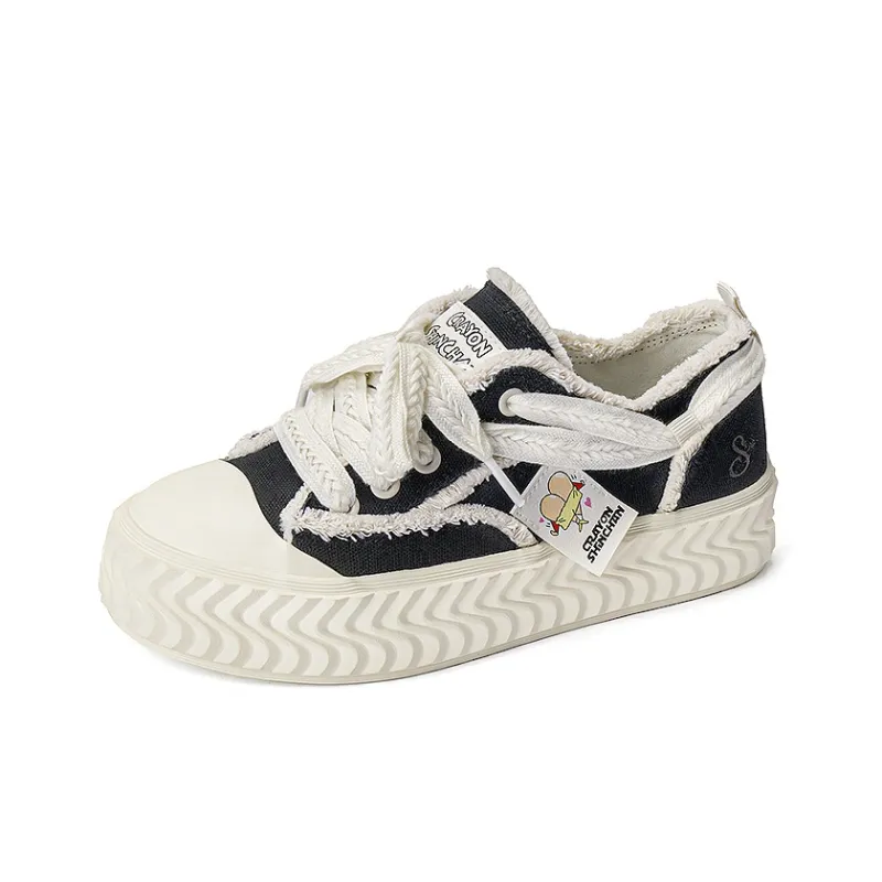 Crayon Shinchan Low Top Canvas Shoes Women's-7
