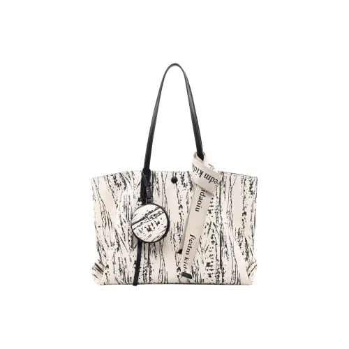 TTaG．baG Shoulder Bags White
