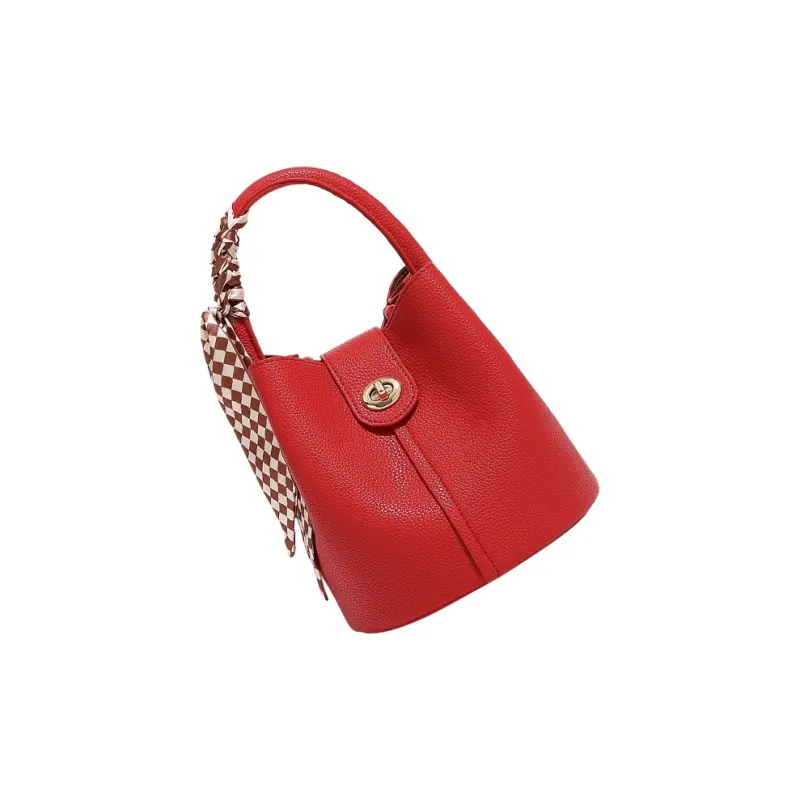 TTaG．baG Cow Leather Shoulder Bag Women's Red-1