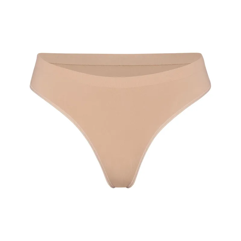 SKIMS SOFT SMOOTHING SEAMLESS THONG Underpants Women's 1 Pack CLAY/Clay-0