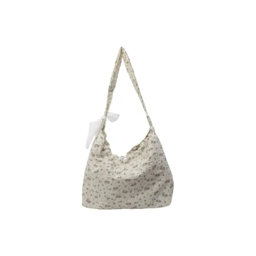 Confiden Crossbody Bags Off White With Silk Scarves