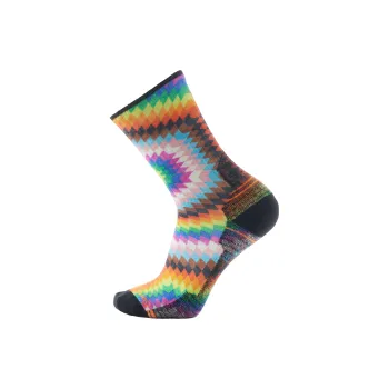 SMARTWOOL Hike Love Lives Here Print Crew Socks Mid-Calf Socks Unisex 1 Pack Multicolor