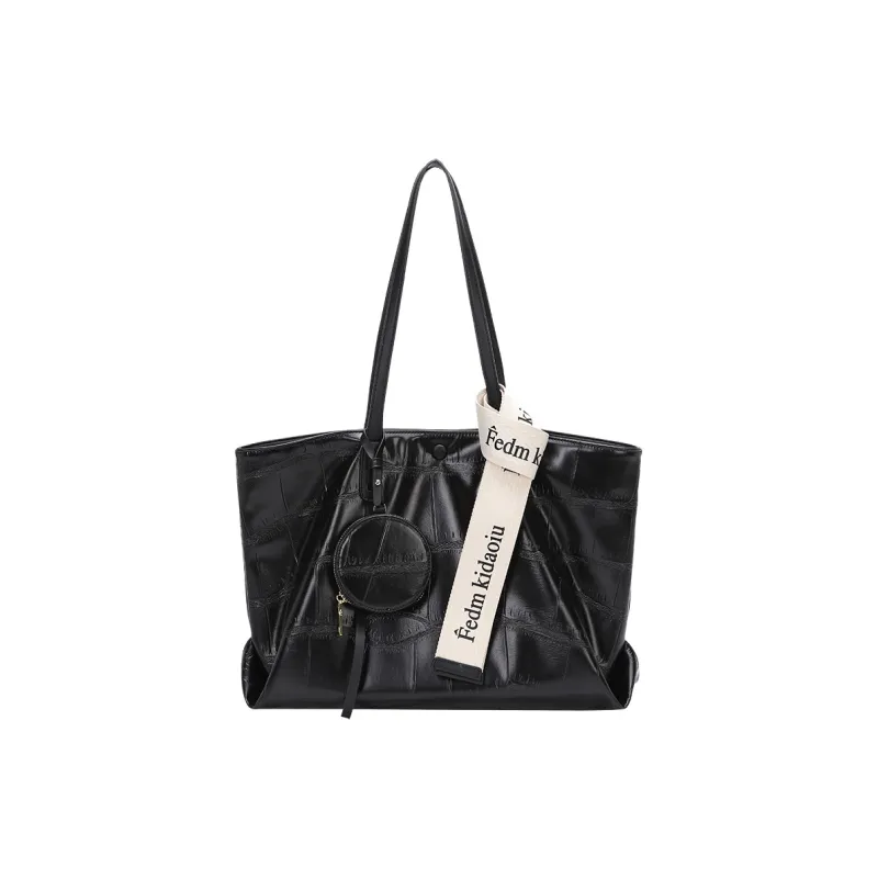 TTaG．baG Cow Leather Shoulder Bag Women's-0