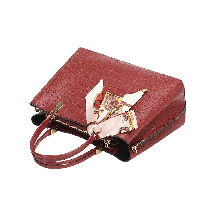 TTaG．baG Cow Leather One Shoulder Handbag Women's Red-1