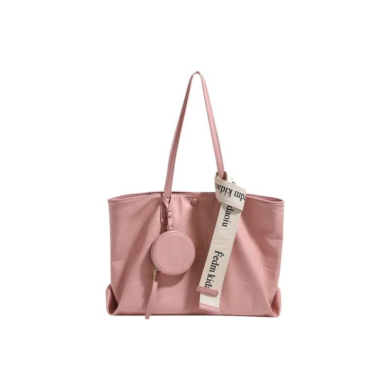 TTaG．baG Cow Leather Shoulder Bag Women's-8