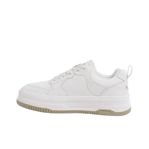 NERDY Low-Top Skateboard Shoes Women's Cream