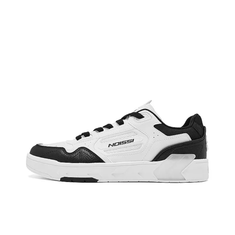 QIAODAN Abrasion Resistant Breathable Low Top Skateboard Shoes Men's White Black-0