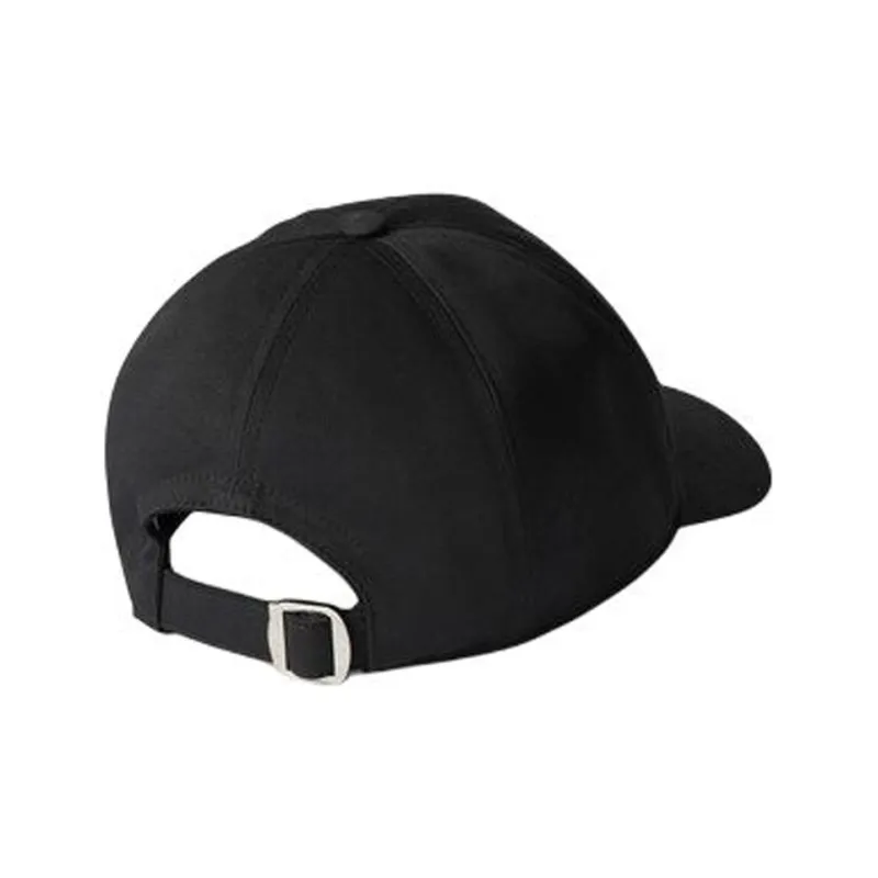 GUCCI Logo Embroidered Baseball Hat-1