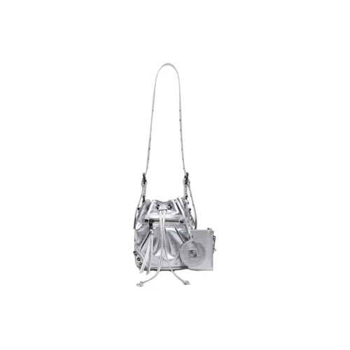 STEVE MADDEN Shoulder Bags