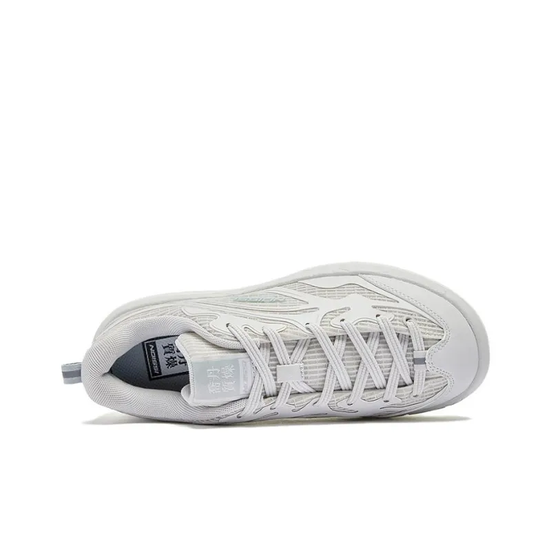 QIAODAN Anti-Slip Wear-Resistant Low-Top Skateboard Shoes Women's Gray White-3