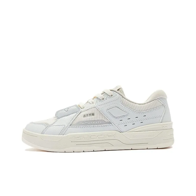 QIAODAN Non-slip Wear-resistant Shock Absorption Low-Top Skateboard Shoes Women's White Gray-0