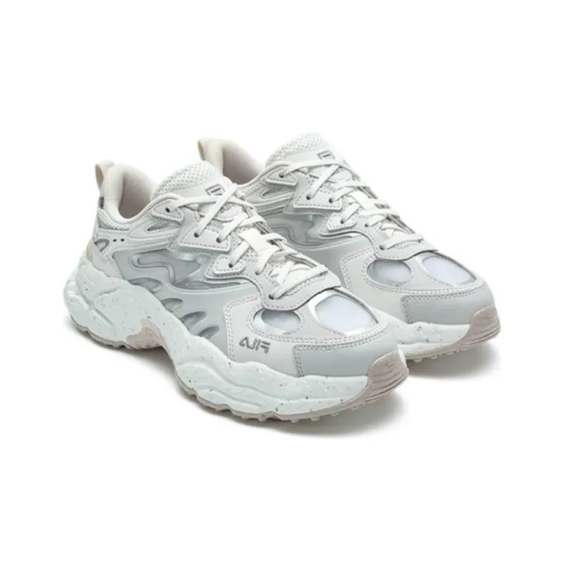 FILA Fern Sneakers Low Top Chunky Sneakers Women's Gray White-3