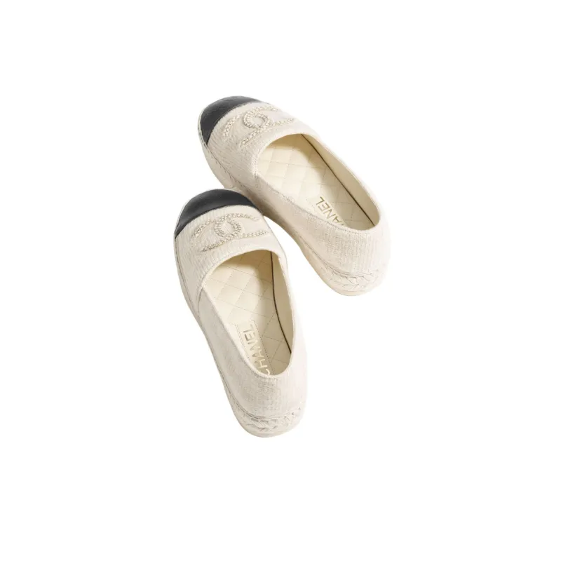 CHANEL 24B Espadrilles Women's White Black-4