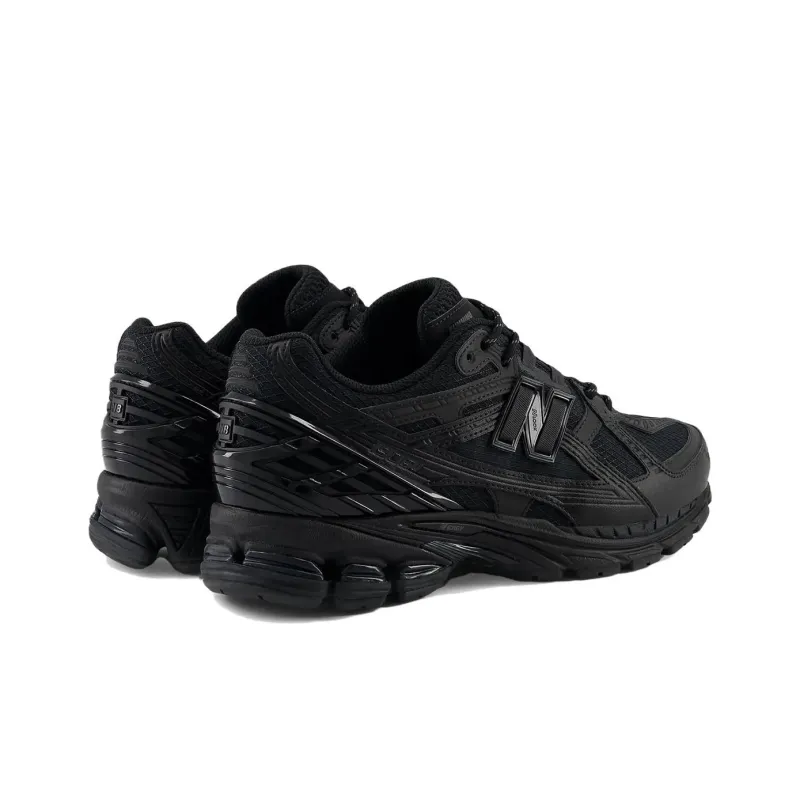 New Balance 1906U Triple Black-1