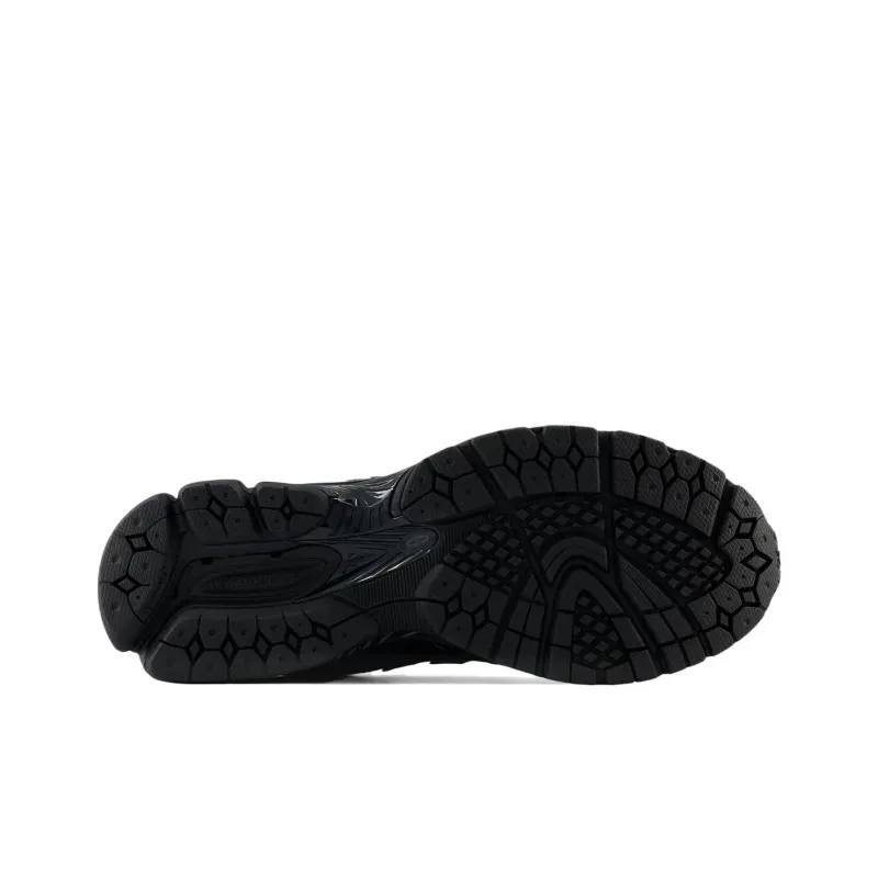 New Balance 1906U Triple Black-4
