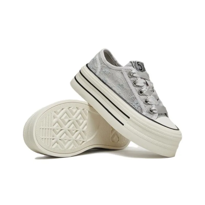 TATA Skateboard Shoes Women's Low Top Solid Color-3