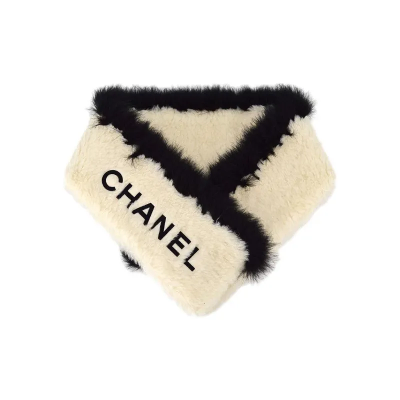 CHANEL 1990 2000s Logo embroidered Brushed Shawl-0