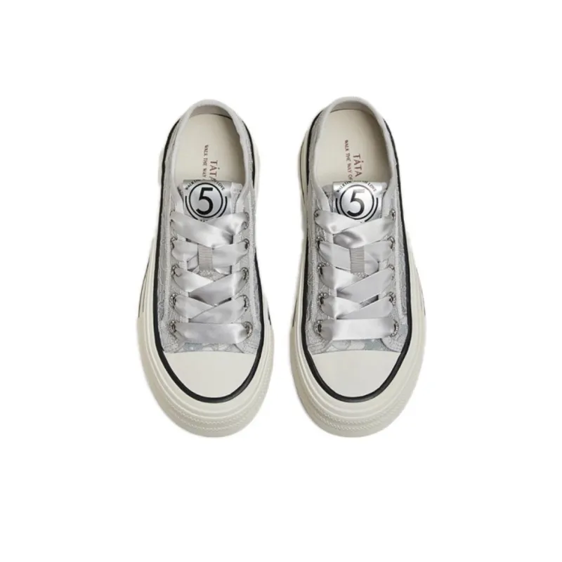 TATA Skateboard Shoes Women's Low Top Solid Color-2