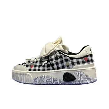 FILA FUSION STACK Anti Slip Wear Resistant Low Top Skateboard Shoes Women's White Black