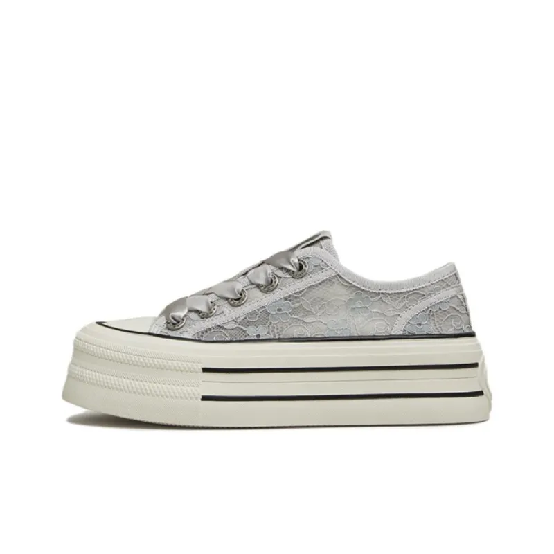 TATA Skateboard Shoes Women's Low Top Solid Color-0