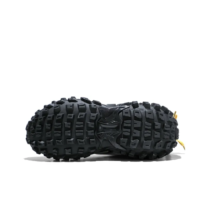 BOIGEMES Chunky Sneakers Unisex Low Top Black/Beige-2