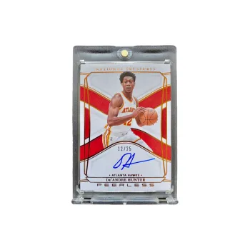 PANINI DeAndre Hunter Star Card 12/25 Signed Autograph Card Sports Cards 1 Pc