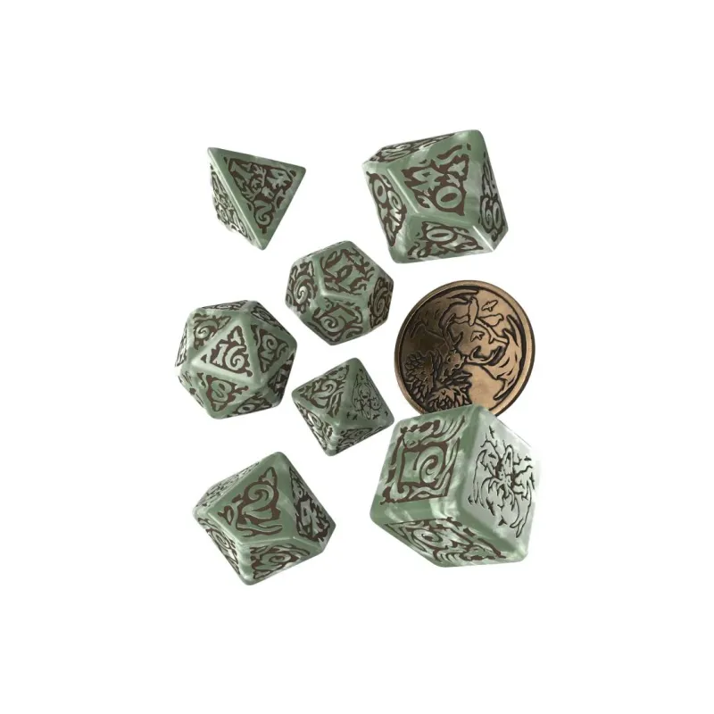 Q WORKSHOP The Witcher Dice Set. Leshen   The Totem Builder Board Games-1