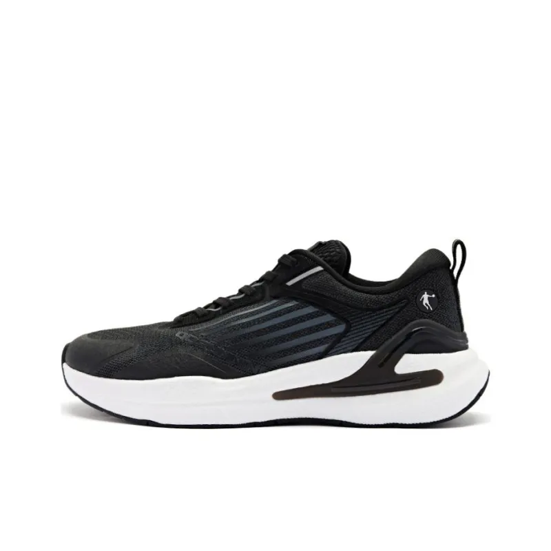 QIAODAN Boundless 5SE Cushioning Wear Resistant Low Top Casual Running Shoes Men's Black White-0