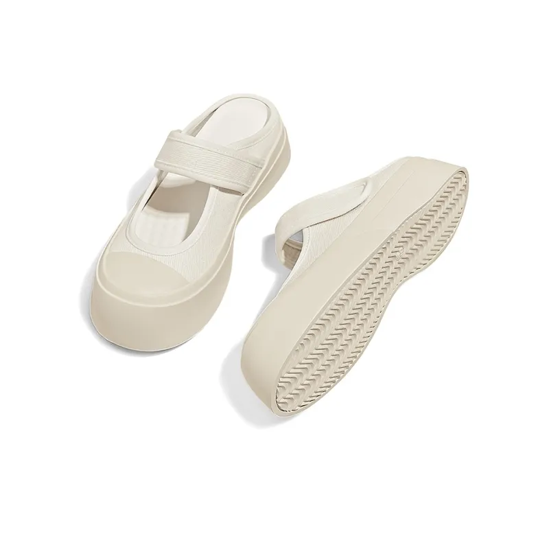 A Poinsettia Princess Closed Toe Slippers Women's-14