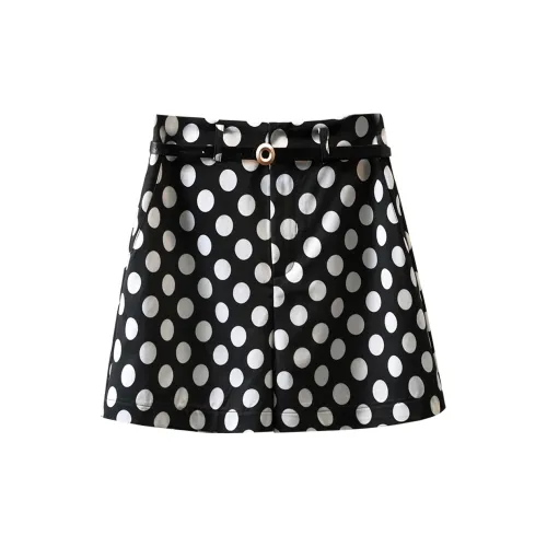 TOUCH Casual Shorts Women's Black Base With Beige Polka Dots