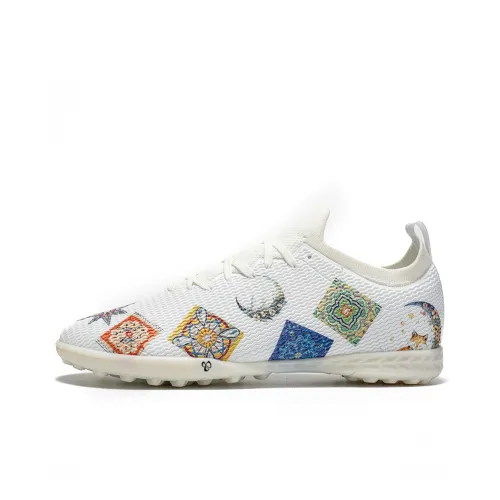 CariteSport Soccer Shoes Unisex Low Top White, Pink