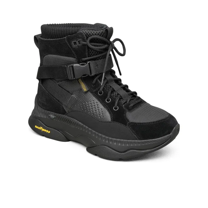 Skechers ON THE GO Thermal Waterproof Abrasion Resistant Short Outdoor Boots Women's Black-1