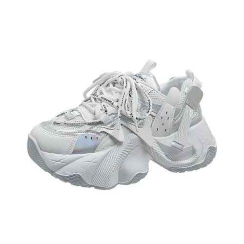 Take the Qin Chunky Sneakers Women's Low-Top