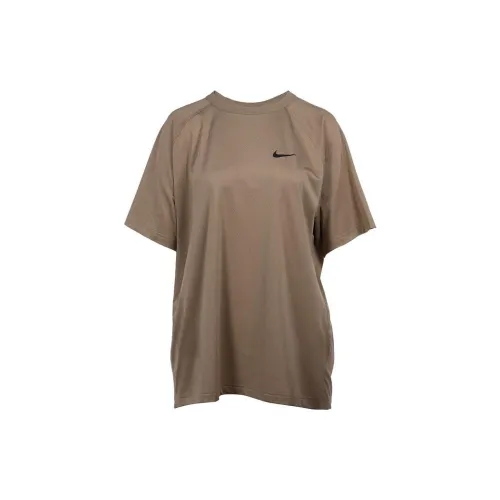 Nike T-Shirts Men Brown