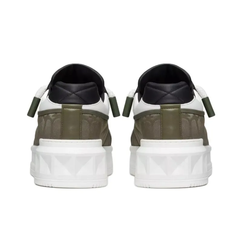 Valentino One Stud Low Top Skateboard Shoes Men's Green-4