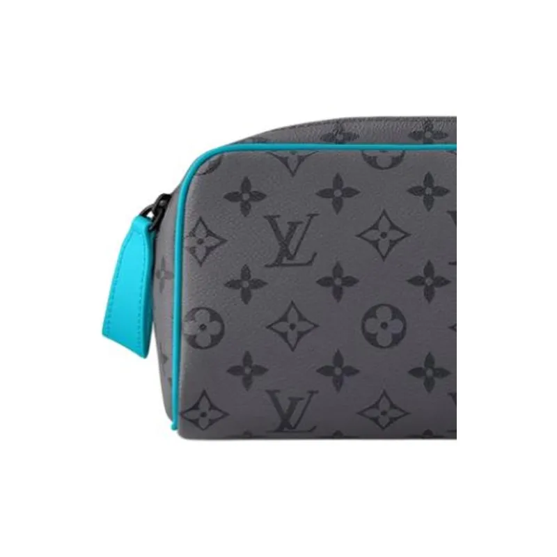 LOUIS VUITTON Dopp Kit-3