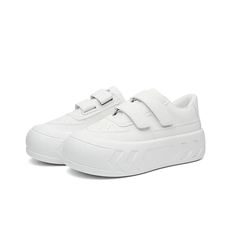 Medd Lightweight And Breathable Low-Top Skateboard Shoes Women's-1