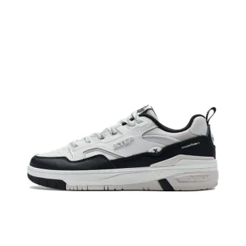 XTEP New Dawn Slip-Resistant Low-Top Skateboard Shoes Women's Black White