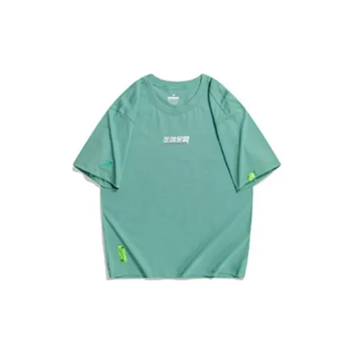 XTEP T-Shirts Men Island Green