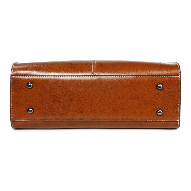 TTaG．baG Waxed Cow Leather Shoulder Bag Women's-8