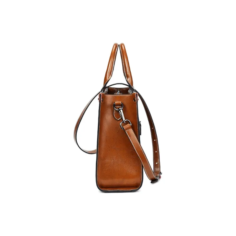 TTaG．baG Waxed Cow Leather Shoulder Bag Women's-7