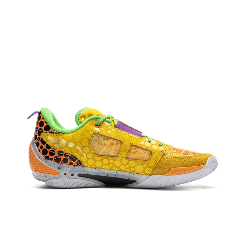 LiNing Wade 808 4 Ultra Cushioning Wear Resistant Lightweight Rebound Low Top Basketball Shoes Men's Yellow-1