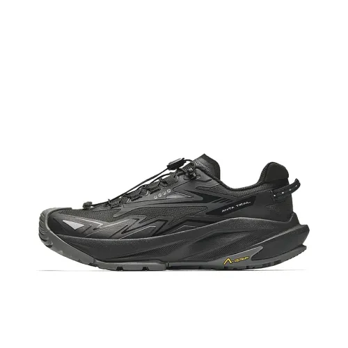 Anta Tracking Waterproof Low Top Running Shoes Women's Basic Black