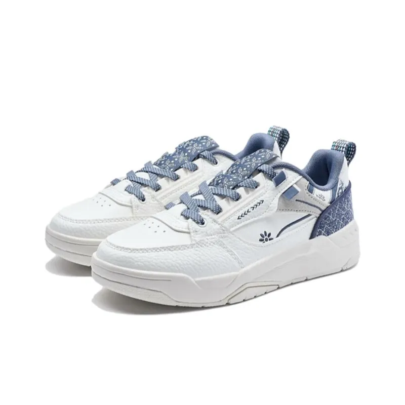 XTEP New Dawn Lightweight Low Top Skateboard Shoes Women's White Blue-2
