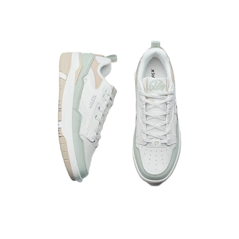 XTEP New Dawn Anti Slip Wear Resistant Low Top Skateboard Shoes Women's Green White-3