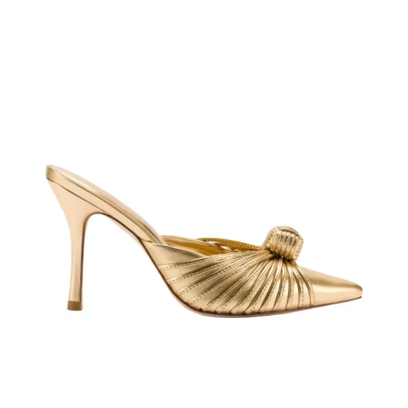 Larroude Closed Toe Slippers 9.6cm Women's Gold-1