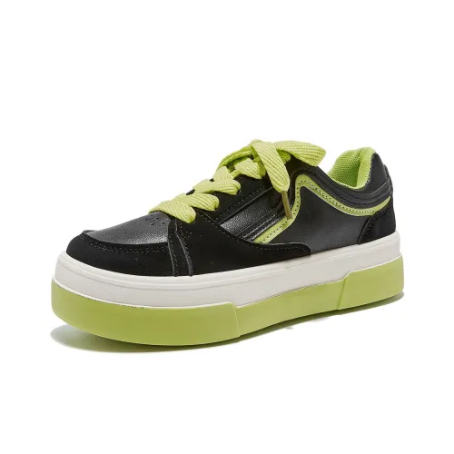 Komanic Skateboard Shoes Women's Low-Top Green/Black Color