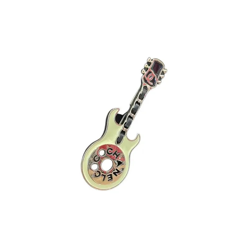 CHANEL Brooches Women's Gold/Black-1