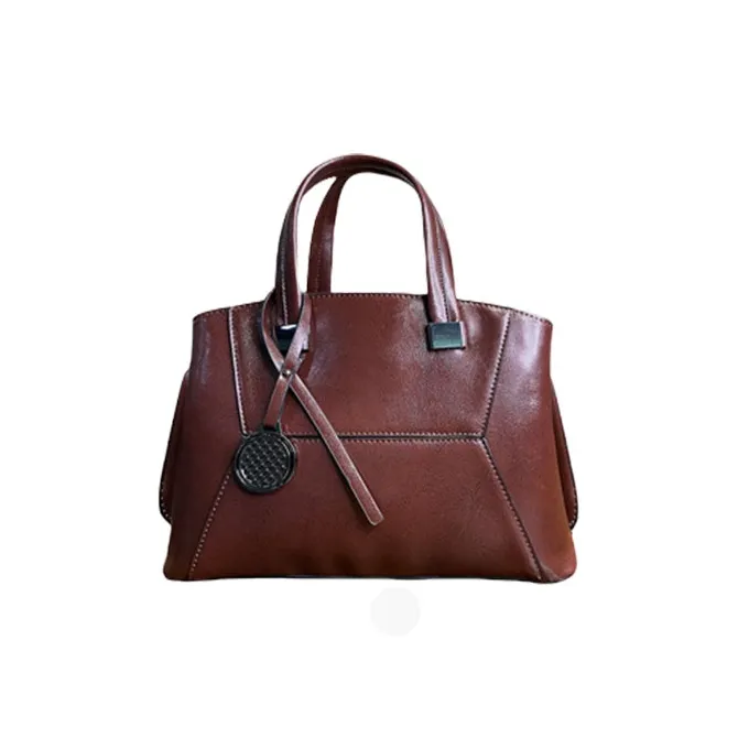 TTaG．baG Cow Leather Shoulder Bag Women's-3
