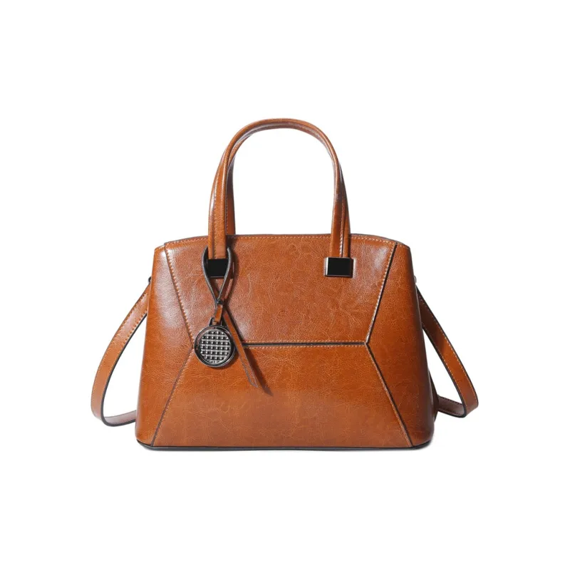 TTaG．baG Cow Leather Shoulder Bag Women's-13